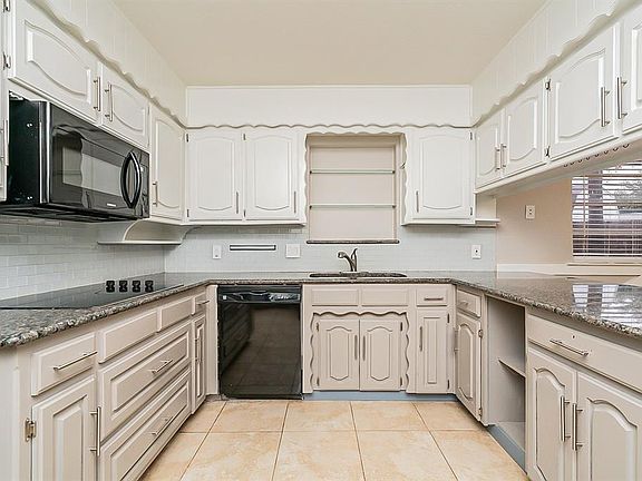 4th image of 6420 Devonshire Dr