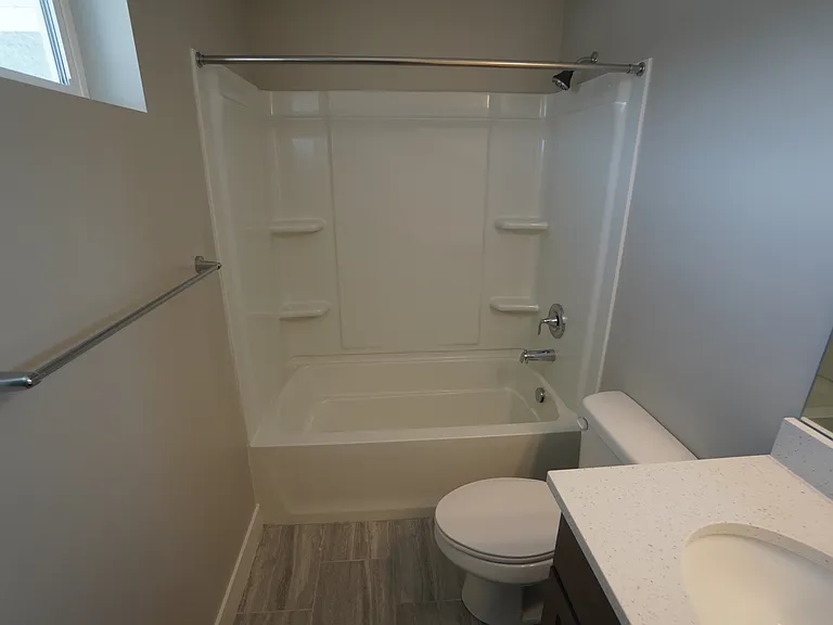 3 bed, 2.5 bath, 1385 sqft, $1,845 — Photo 20