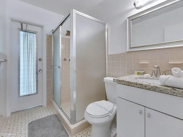 1250 Arthur St — Photo 11