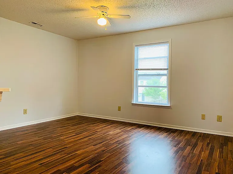 15262 Beam St — Photo 12