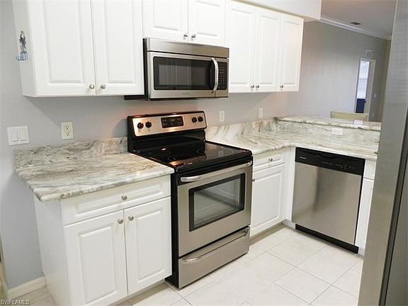 4th image of 16625 Lake Circle Dr APT 546