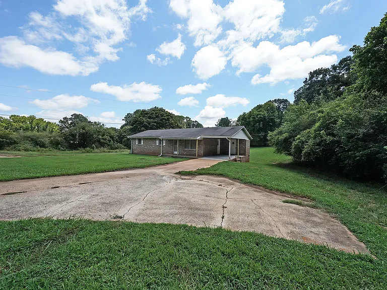 251 Hog Farm Cir — Photo 3