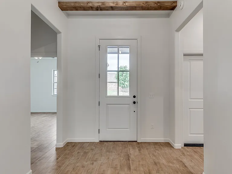 2600 Woods Edge Dr — Photo 17