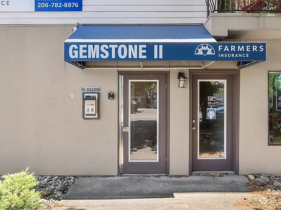 4th image of 12050 15th Avenue NE #201