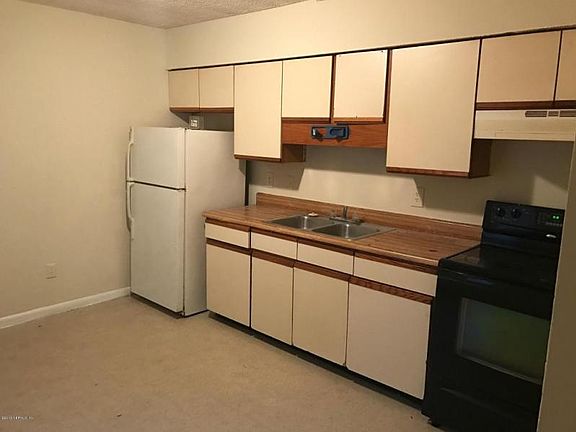 4th image of 7215 Buffalo Ave #2