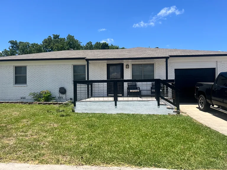 406 Ridge St — Photo 1