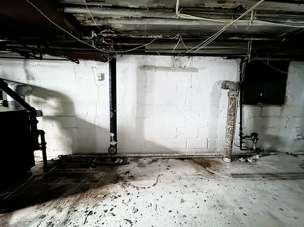 251 Amherst Street image 21 of 22