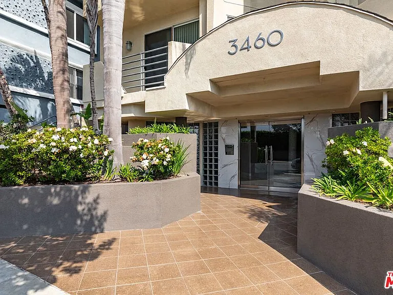 3460 S Centinela Ave — Photo 35