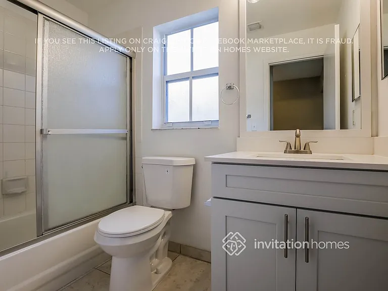 6249 Island Way — Photo 15