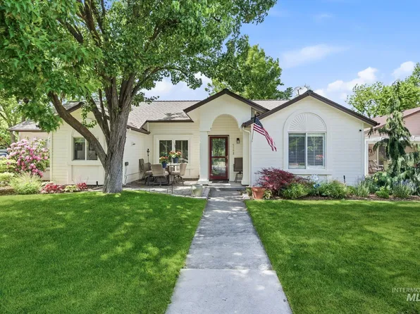5562 W Beachfront Ln, Boise, ID 83703