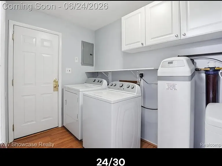 801 Farnsworth Rd — Photo 8