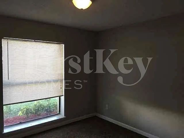 1521 Dess Dr — Photo 12
