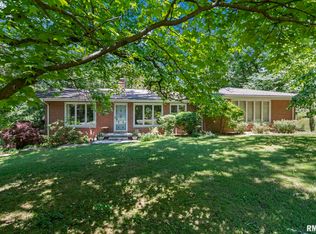 5 Whippoorwill Rd, Springfield, IL 62711