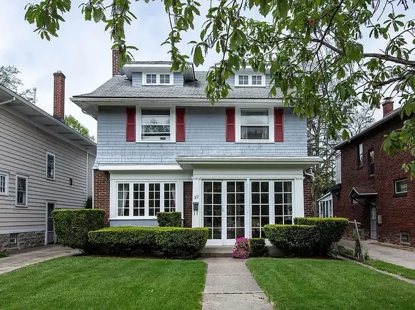 32 Admiral Rd, Buffalo, NY 14216