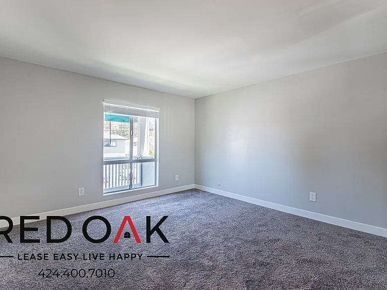 301 Avocado St #2 — Photo 16
