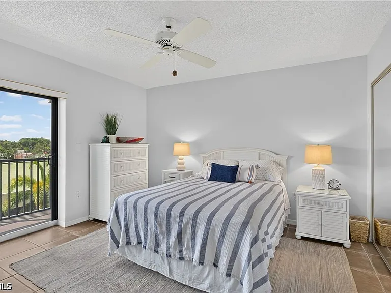 1900 Virginia Ave #503 — Photo 32
