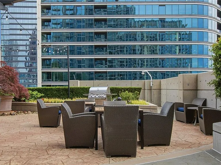 855 Peachtree St NE #1813 — Photo 56