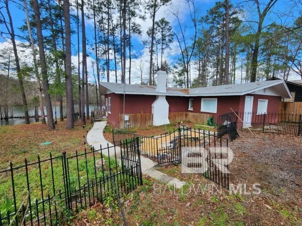 586 Buddy Lake Rd, Brewton, AL 36426