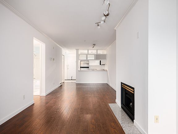 4th image of 3638 Broadway W #309