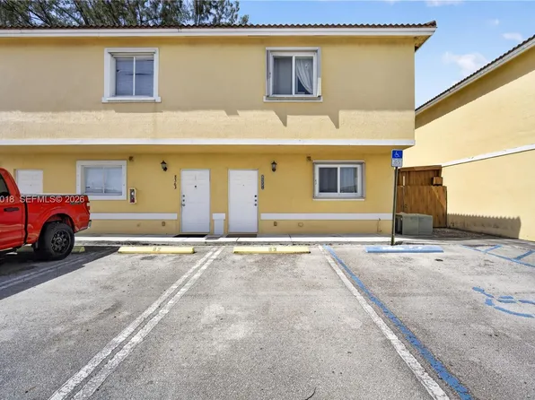 8351 NW 99th St #C-5, Hialeah Gardens, FL 33016