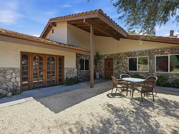 2nd image of 10222 Deseret Rd