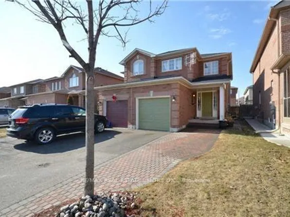 23 Lonestar Cres, Brampton, ON L7A 2H9