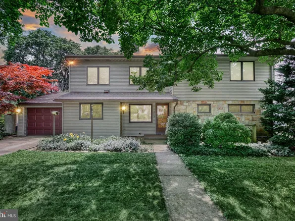 2107 Yale Ave, Camp Hill, PA 17011