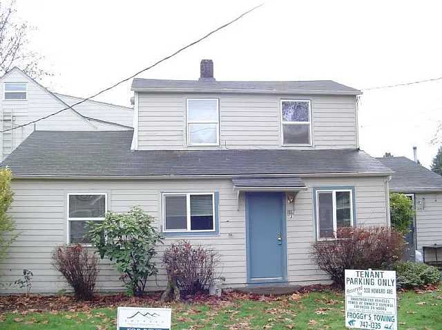 330 Howard Ave — Photo 18