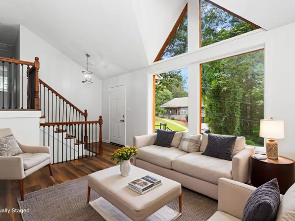 5236 Stevens Ct, Mount Olive, AL 35117