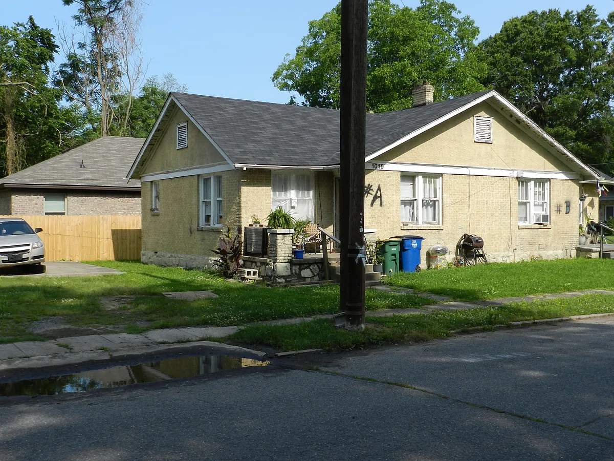 Building Photo - 1019 Frank St