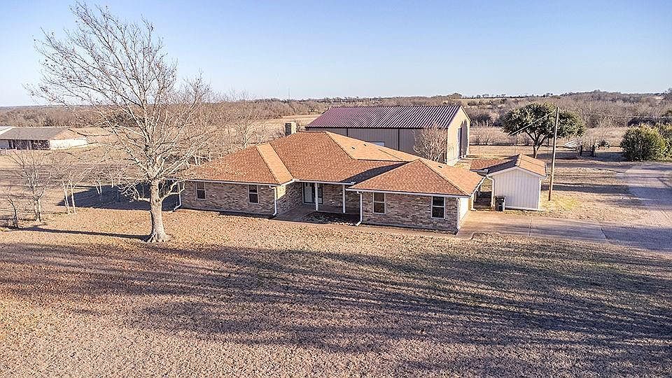 1st image of 3035 Spring Valley Rd