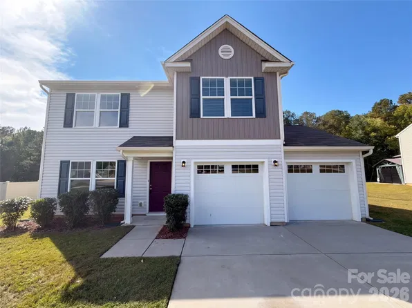827 Yorkshire Dr, Albemarle, NC 28001
