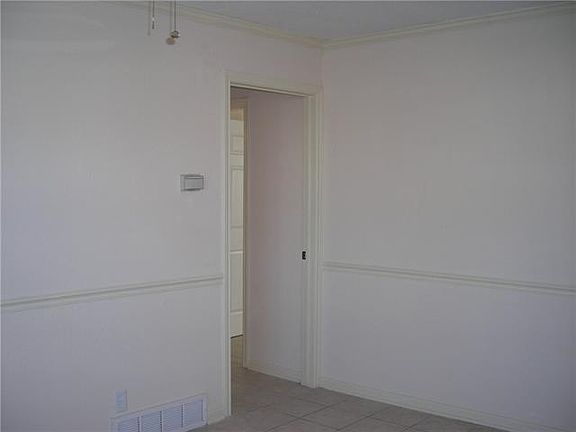 5th image of 4908 Nadine Dr