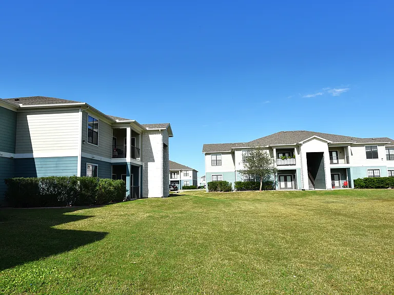 Seaside Landing Apartments — Photo 2
