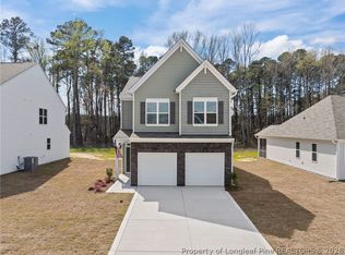 4542 Bunkers Bay Ln, Hope Mills, NC 28371