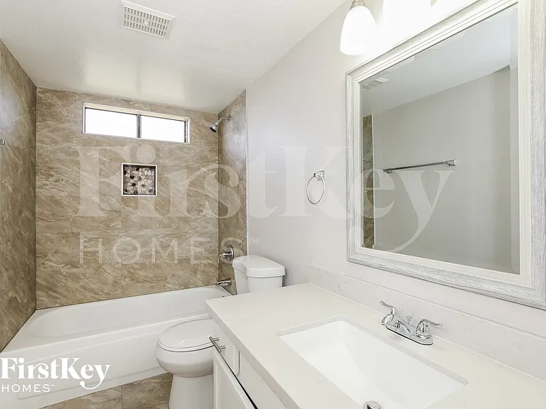3724 W Michigan Ave — Photo 9