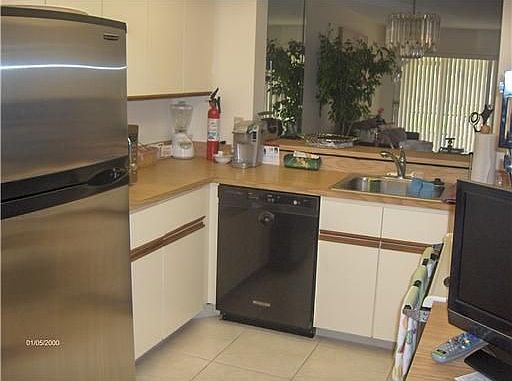 3rd image of 5021 Oak Hill Ln APT 116