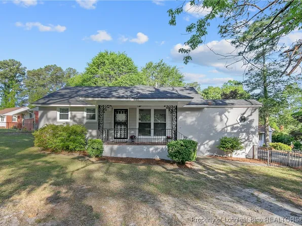 448 McRae Dr, Fayetteville, NC 28305