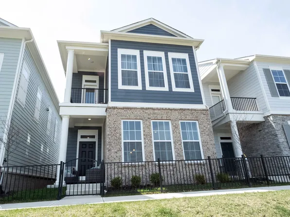 1099 Valentine Ln, Carmel, IN 46032