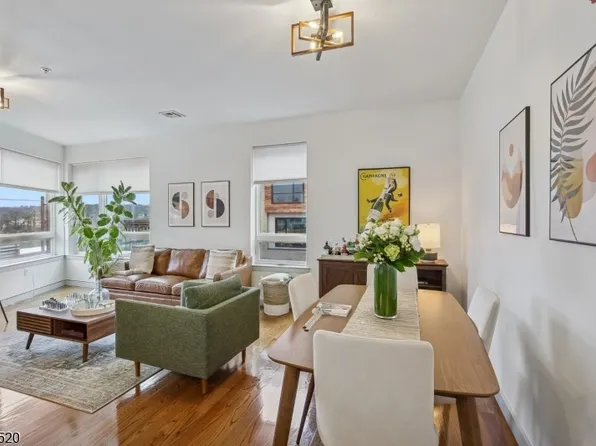 52 Lincoln Ave BLDG 52 #302, City Of Orange Twp., NJ 07050