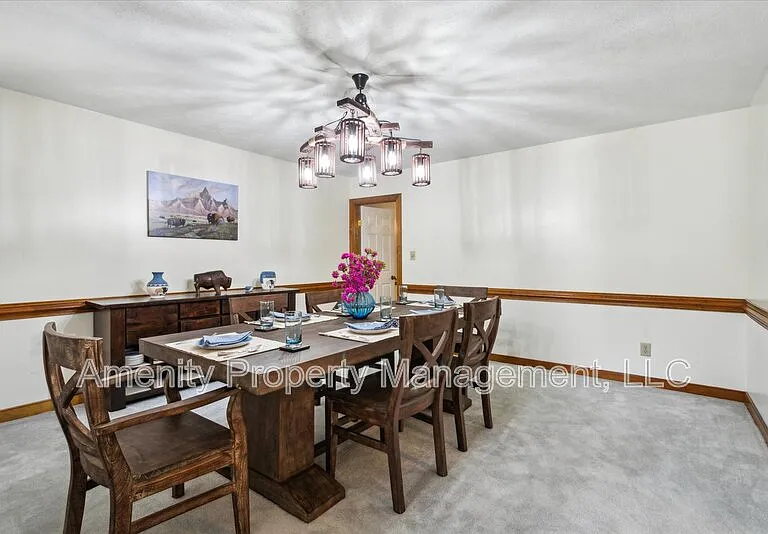 5974 Ladysmeade Ln — Photo 9