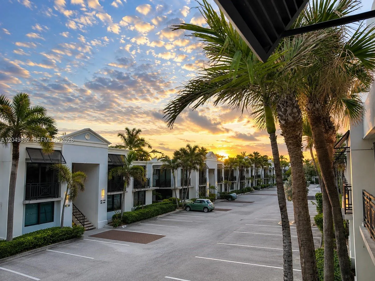 Oceanage Condo — Photo 2
