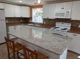 4108 Scarlet Dr, Matthews, NC 28104