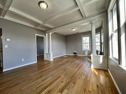 1st image of 194 Verona Ave #3