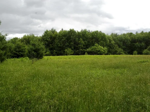 36 Jacob Lane, Starks, ME 04911