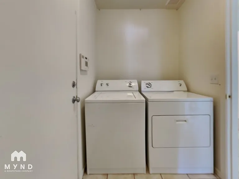 1886 E Cowboy Cove Trl — Photo 13