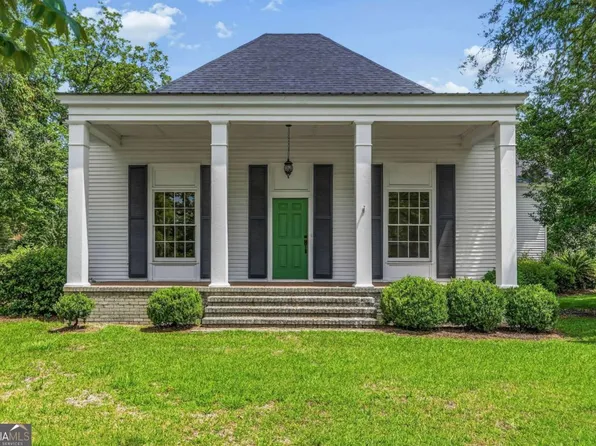 709 W 4th St, Ocilla, GA 31774