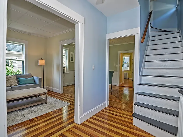 44 Gilbert St — Photo 1