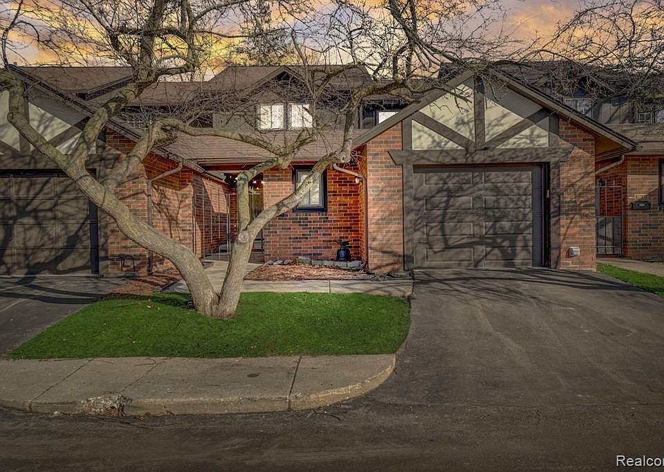 29254 Wellington Rd W, Southfield, MI 48034 Zillow
