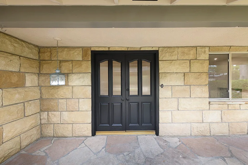 26038 Trana Circle — Photo 3